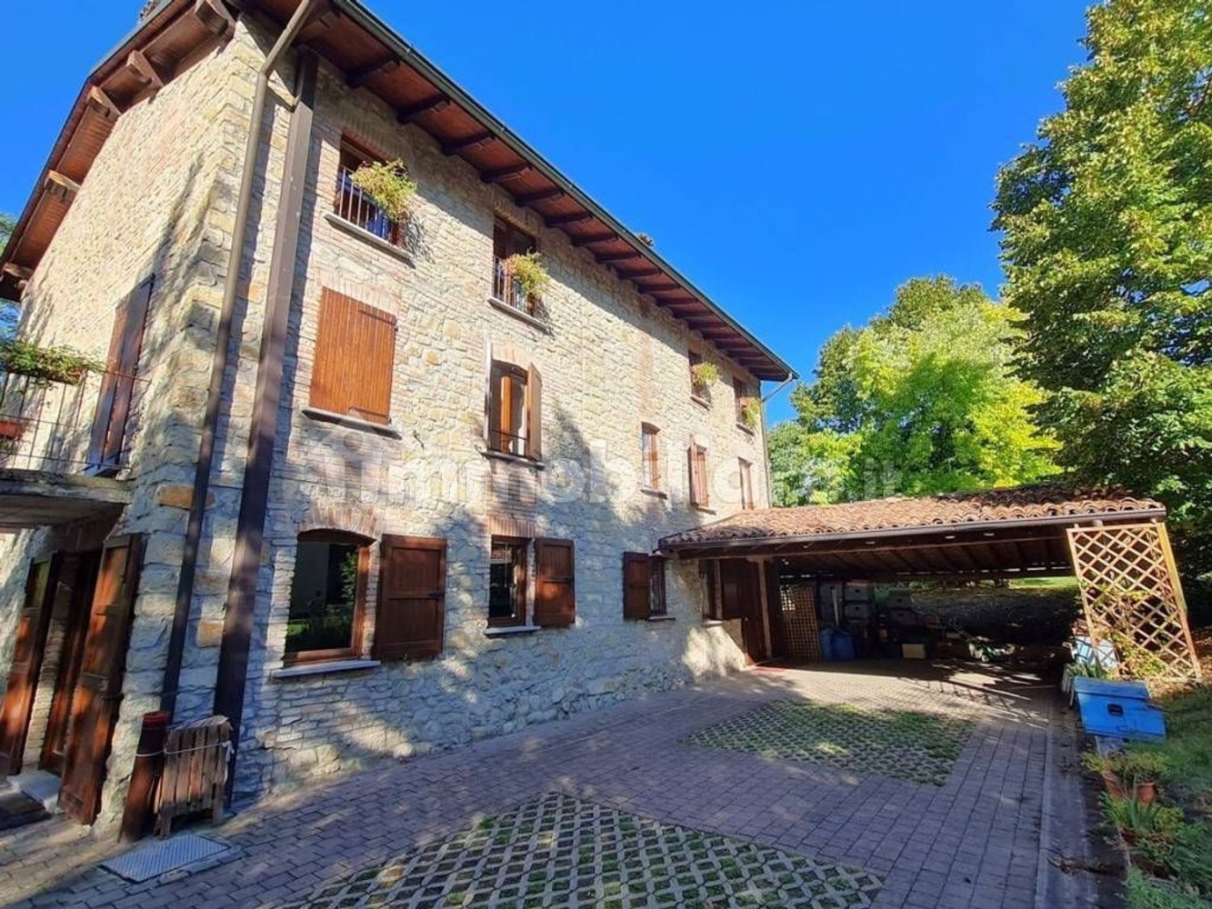 500m² Hotel in Bagnaria, Italy No. 66821