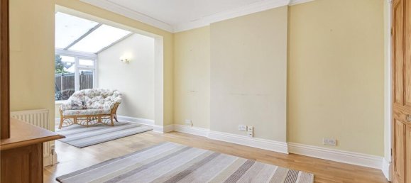 4 bedrooms House in London, United Kingdom No. 6705 5