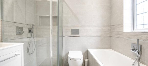 4 bedrooms House in London, United Kingdom No. 6705 18