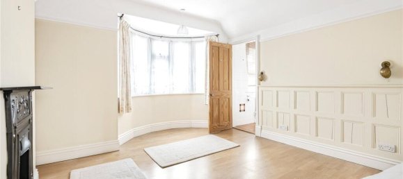 4 bedrooms House in London, United Kingdom No. 6705 13