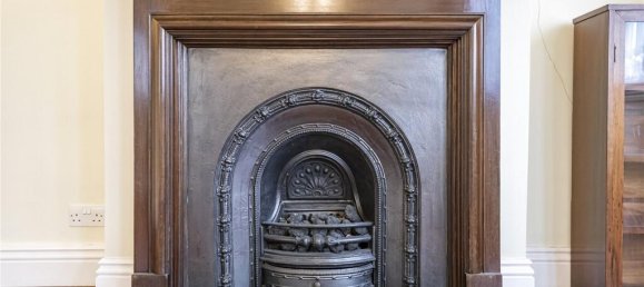 4 bedrooms House in London, United Kingdom No. 6705 4