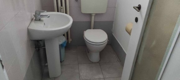 58m² Office in Alessandria, Italy No. 48279 4