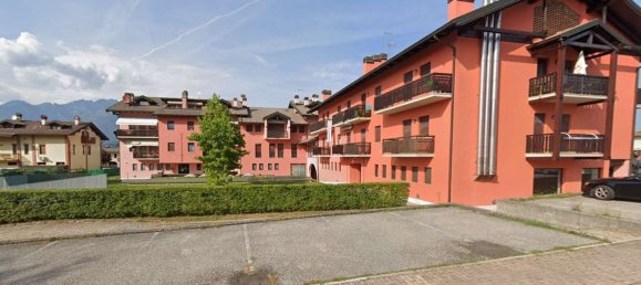 154m² Commercial property in Borgo Valbelluna, Italy No. 298904 2