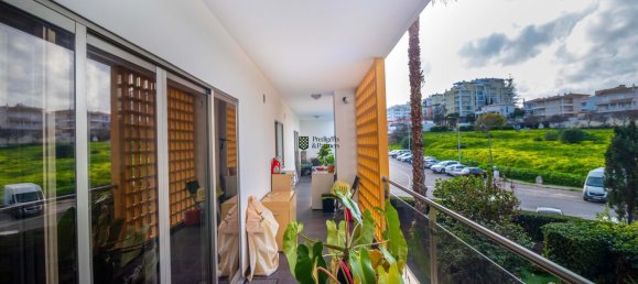 4 Schlafzimmer Doppelhaus in Portimao, Portugal, Nr. 121508 2