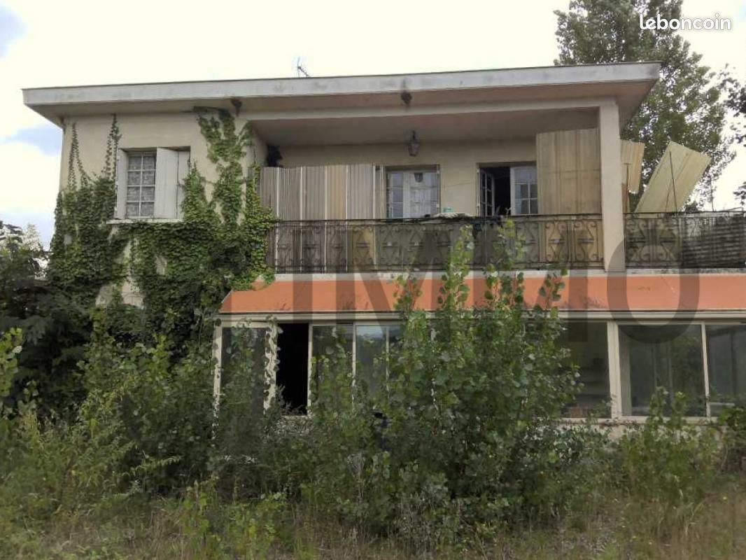 2 bedrooms House in Lafox, France No. 193791