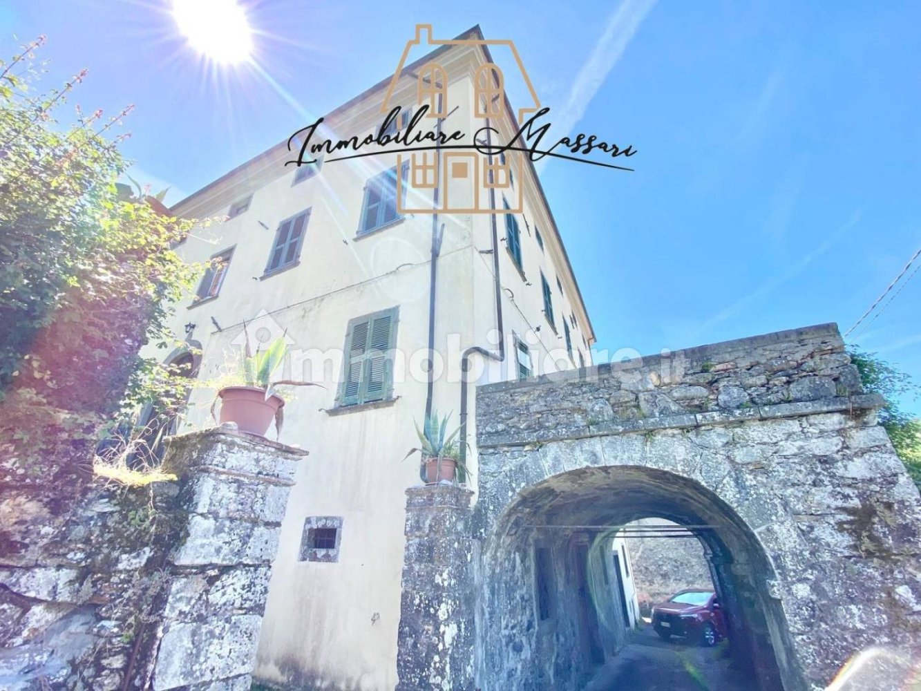 4 bedrooms Apartment in Fivizzano, Italy No. 290923