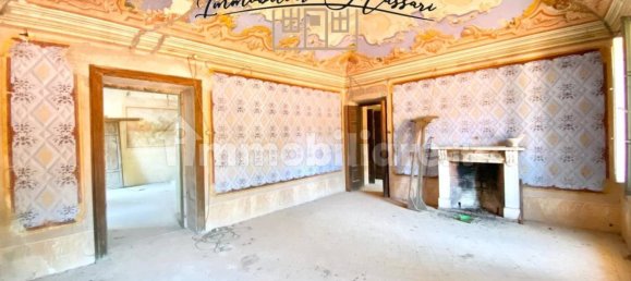 4 bedrooms Apartment in Fivizzano, Italy No. 290923 2