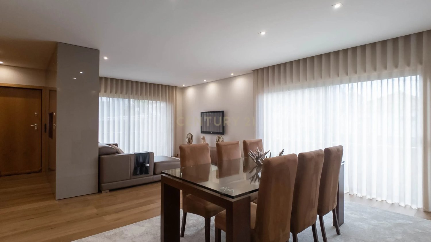 Villa de 3 dormitorios en Fanzeres, Portugal No. 130985