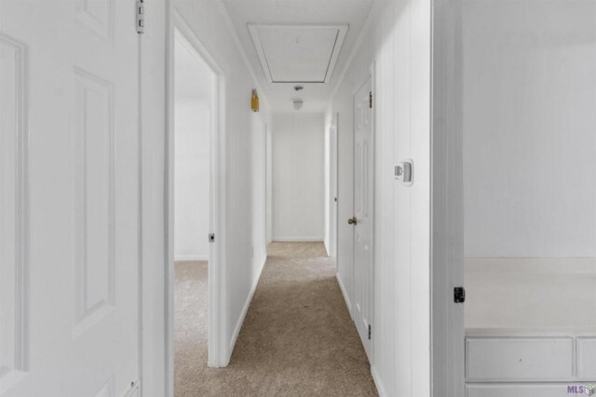 3 bedrooms House in New Roads, USA No. 411138