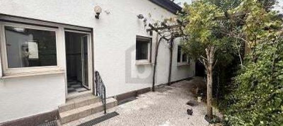 7 rooms Townhouse in Gelsenkirchen, Germany No. 367490 3