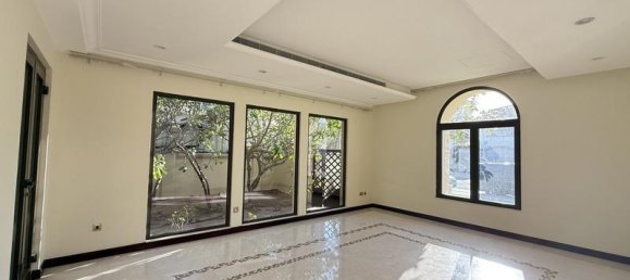 Villa de 4 dormitorios en Palm Jumeirah, UAE No. 94087 5