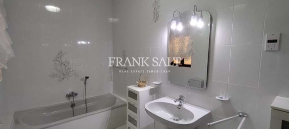 3 bedrooms House in Mosta, Malta No. 10494 6