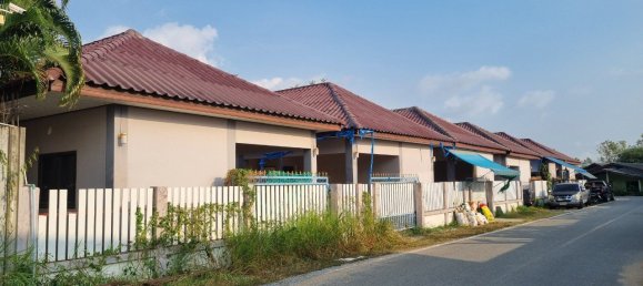 1784m² Commercial property in Bang Lamung, Thailand No. 11847 2