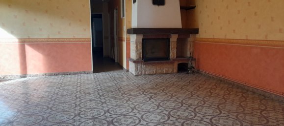 Casa de 3 dormitorios en Santranges, France No. 218292 2