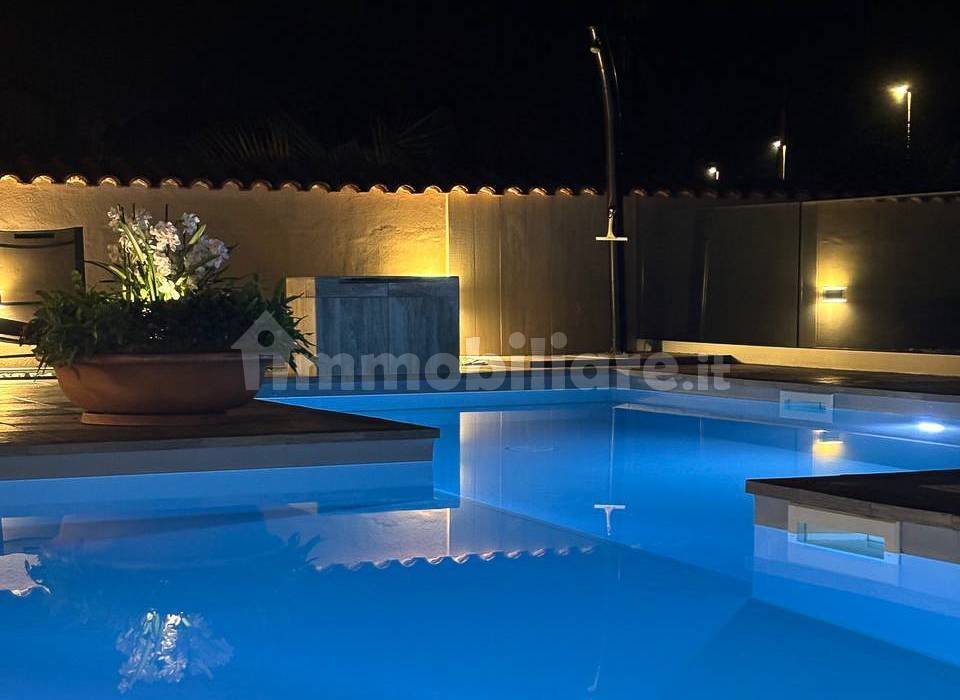 6 Schlafzimmer Villa in Rome, Italy, Nr. 386904