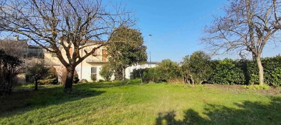 5-Zimmer Haus in Dosolo, Italy, Nr. 165860 2