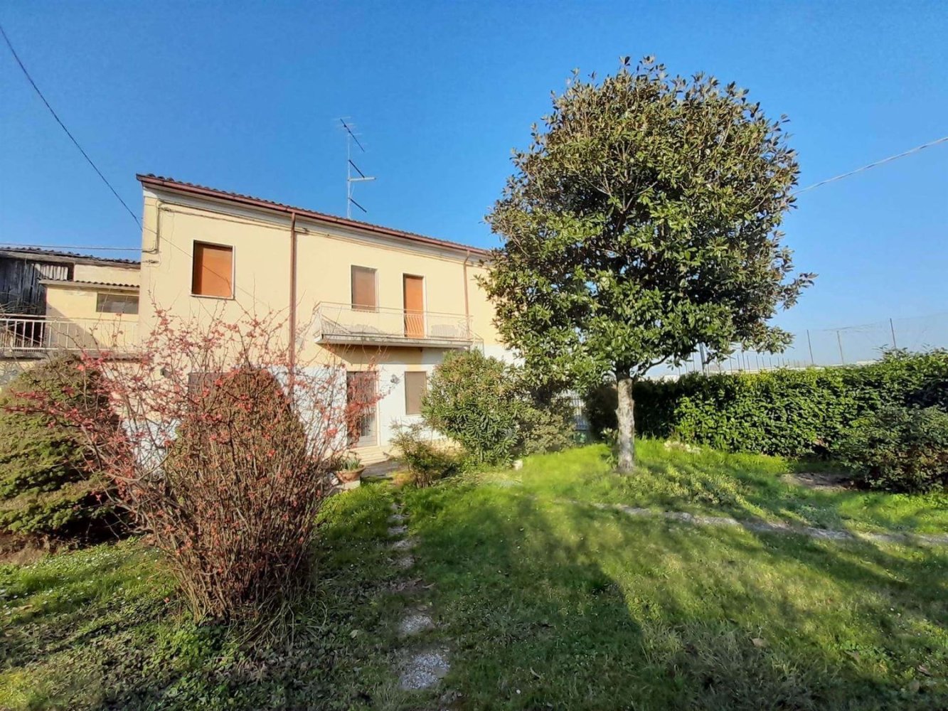 5-Zimmer Haus in Dosolo, Italy, Nr. 165860