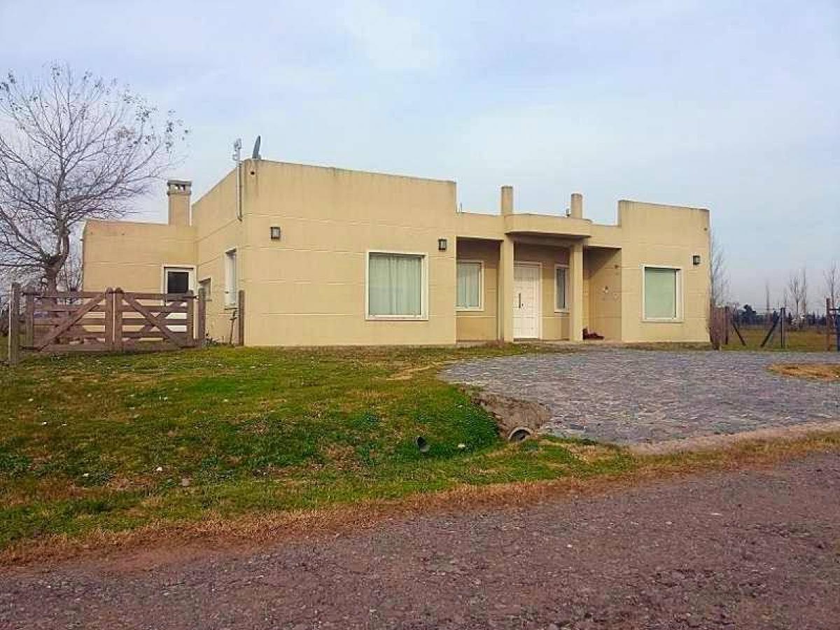 Дом с 2 спальнями в Эсейса, Аргентина № 15057