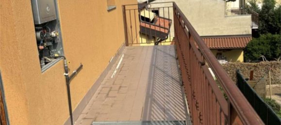 Квартира с 2 комнатами в Бонате Сопра, Италия № 185055 8