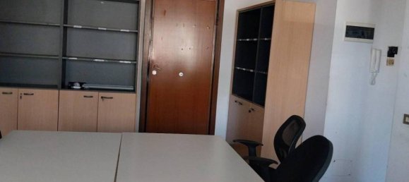 Квартира с 2 спальнями в Савона, Италия № 104223 8