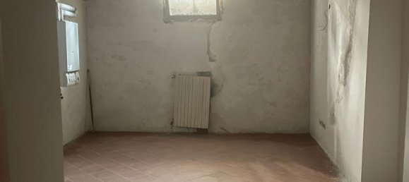 71m² Office in Imola, Italy No. 352333 4