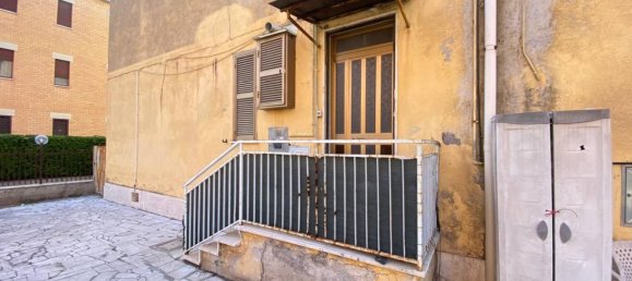 Квартира с 2 спальнями в Тиволи, Италия № 272544 8