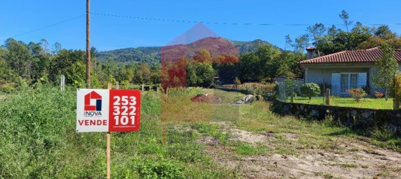 1800m² Land in Amares, Portugal No. 32489 13