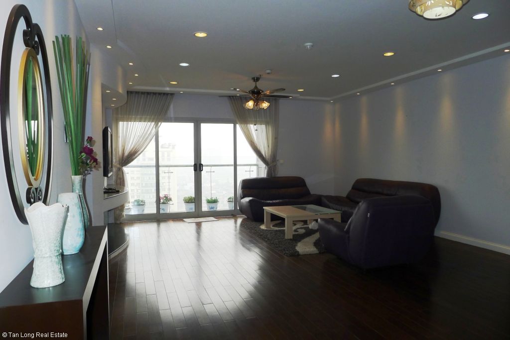 4 bedrooms Apartment in Ba Dinh, Vietnam No. 4411