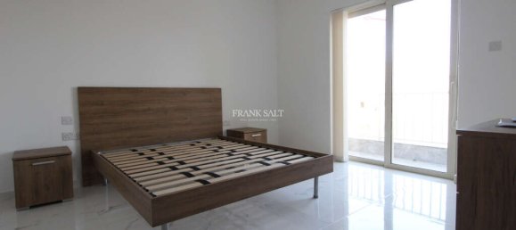 3 chambres Appartement à San Gwann, Malta No. 4286 8