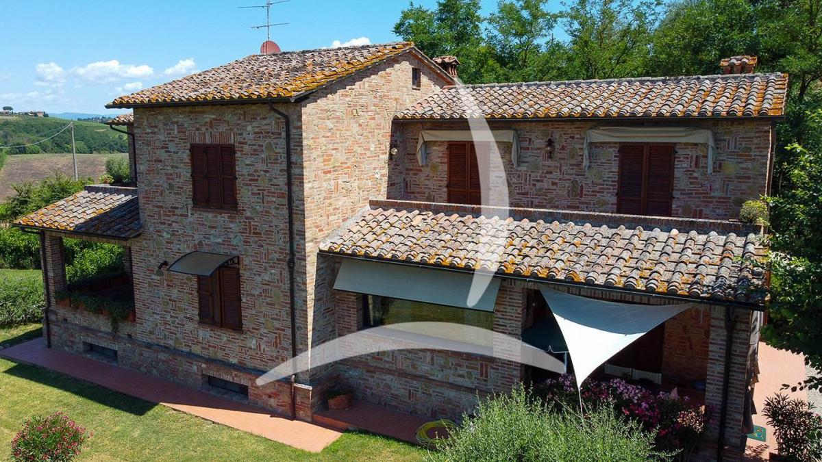 4 bedrooms House in Montepulciano, Italy No. 836
