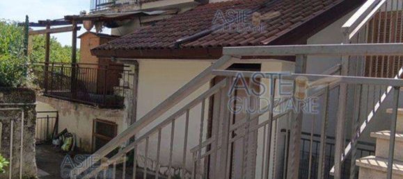 4 rooms Apartment in Cerreto Laziale, Italy No. 178451 3