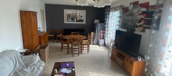 3 Schlafzimmer Haus in Checy, France, Nr. 242414 23