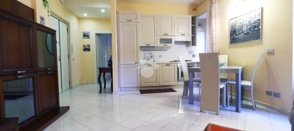2 rooms Apartment in Rome, Italy No. 297128 2
