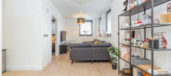 1 bedroom Apartment in Bushey, United Kingdom No. 6241 8