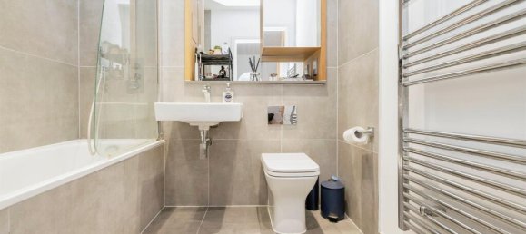 1 bedroom Apartment in Bushey, United Kingdom No. 6241 7