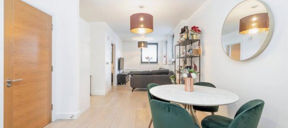 1 bedroom Apartment in Bushey, United Kingdom No. 6241 4