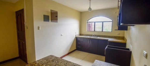 Casa T3 em Cartago, Costa Rica N.º 888 4