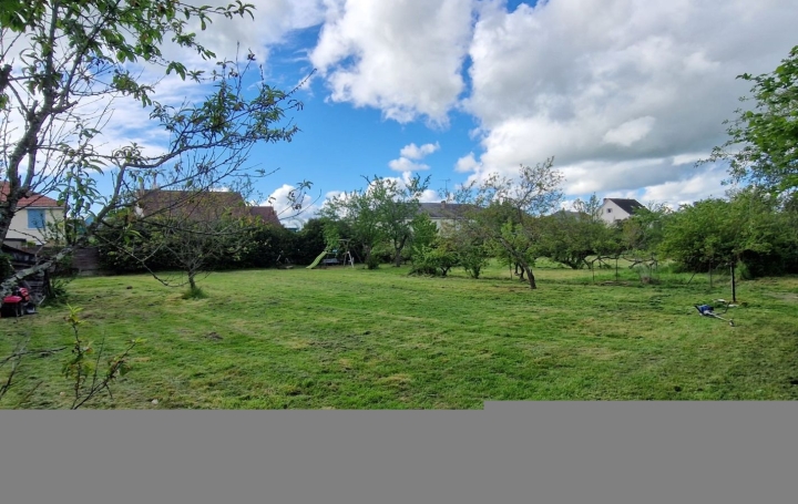 Terreno en La Chatre, France 778 m² No. 274868