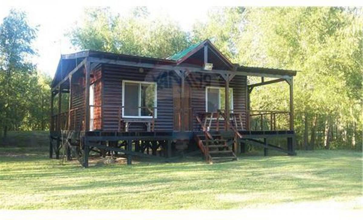 Casa de 2 dormitorios en Tigre, Argentina No. 69331