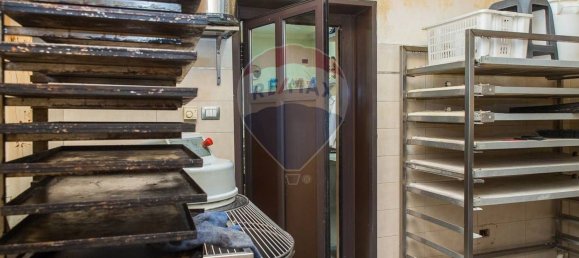 80m² Commercial property in Catania, Italy No. 52537 20