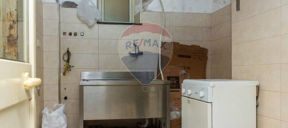 80m² Commercial property in Catania, Italy No. 52537 23