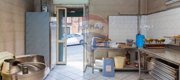 80m² Commercial property in Catania, Italy No. 52537 26