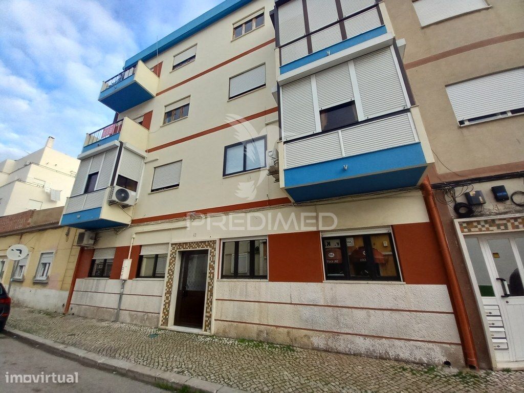 2 bedrooms Apartment in Barreiro, Portugal No. 91013