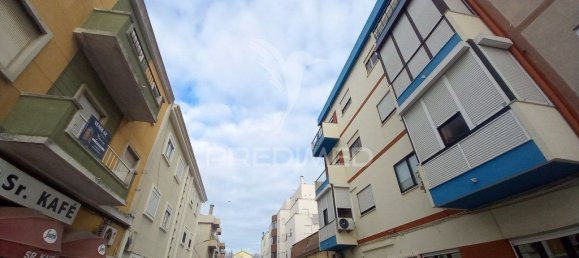 2 bedrooms Apartment in Barreiro, Portugal No. 91013 2