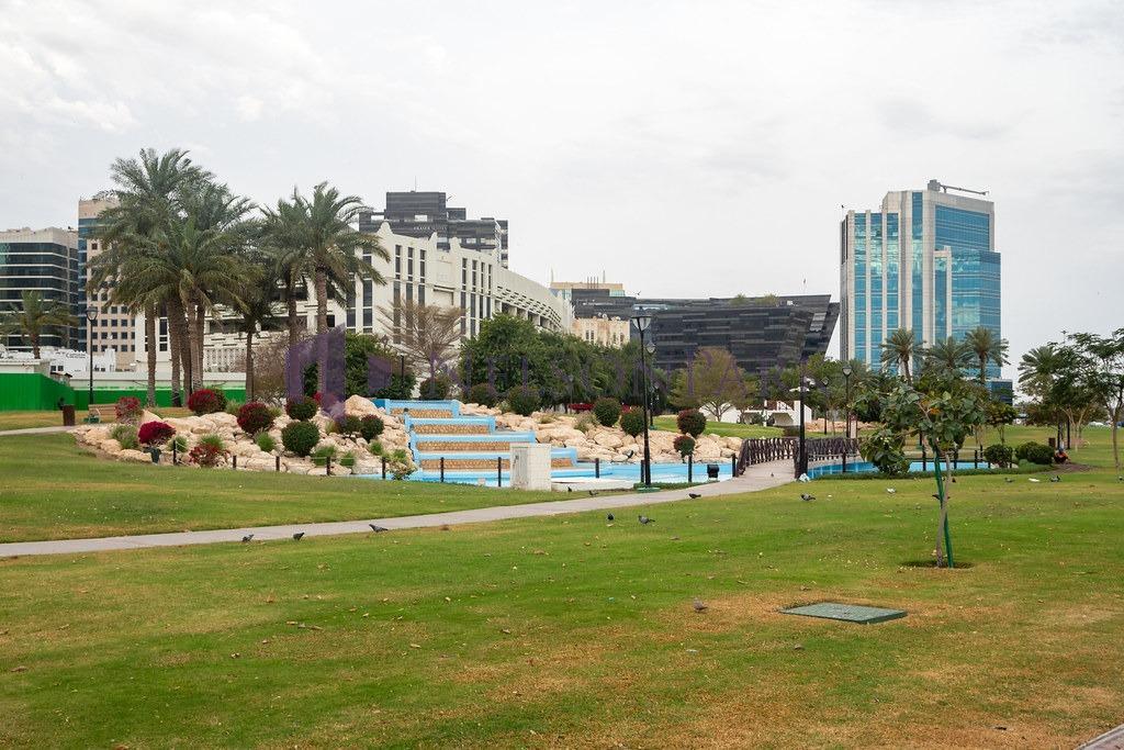 5 bedrooms Villa in Doha, Qatar No. 707