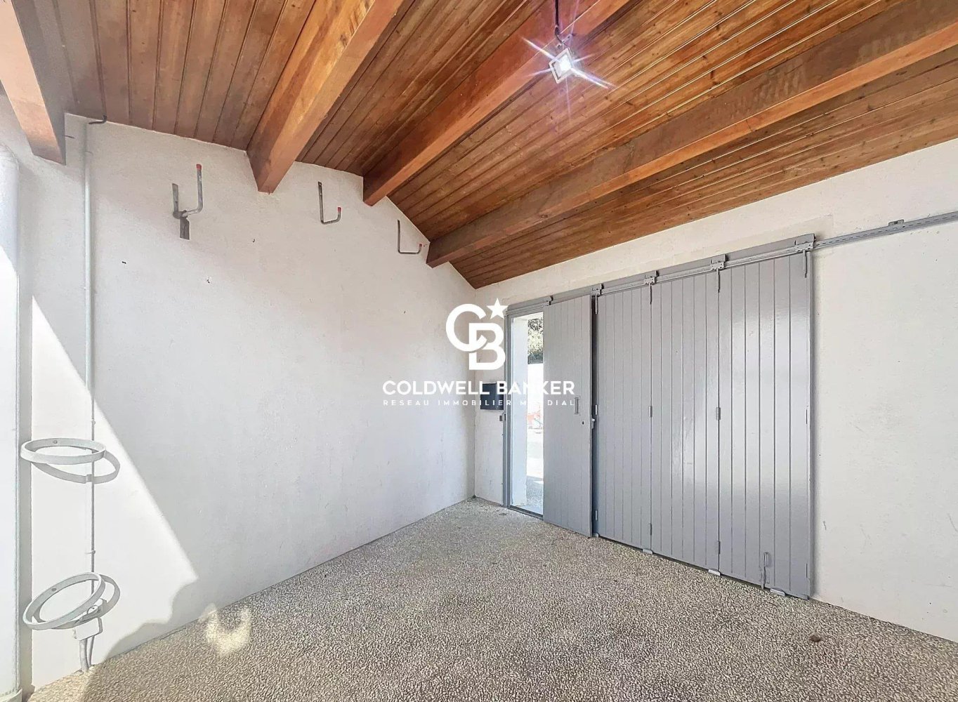 Casa de 4 dormitorios en La Flotte, France No. 361809