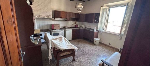 450m² Building in Roccastrada, Italy No. 277815 9