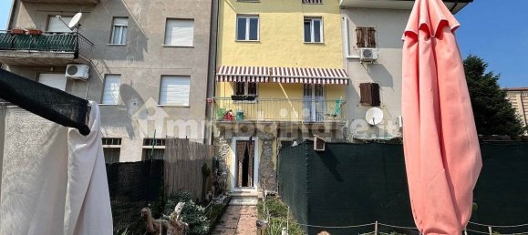 3 Schlafzimmer Haus in Colognola ai Colli, Italy, Nr. 322712 2