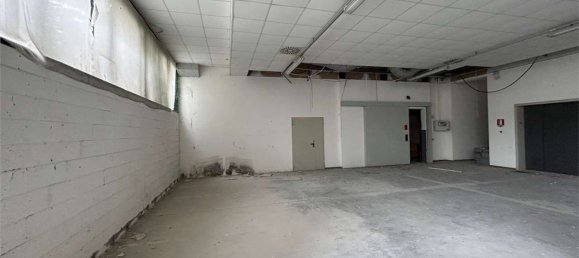 مستودع في Verona, Italy 5815متر مربع رقم 174800 10