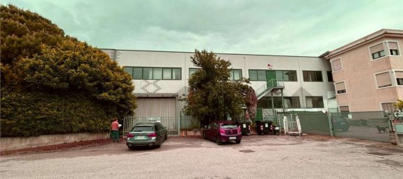 مستودع في Verona, Italy 5815متر مربع رقم 174800 2